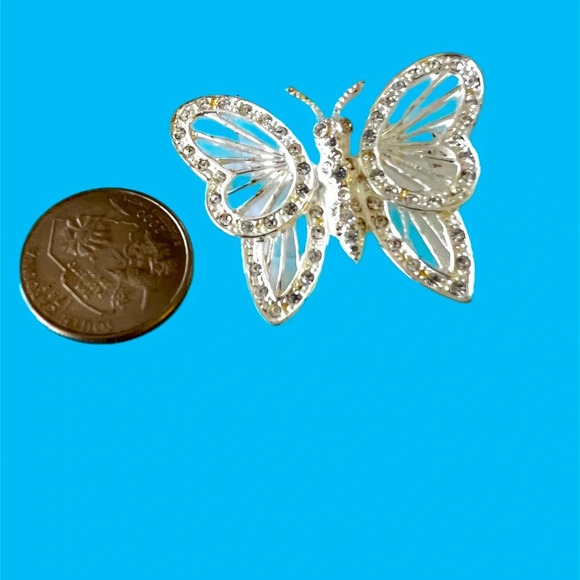 Vintage Signed ROMAN Silvertone Rhinestones BUTTERFLY Shape Pin Brooch - Picture 3 of 6